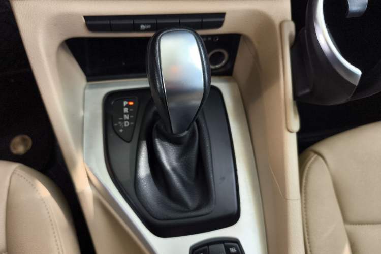 Used BMW X1 2010 sDrive18i Luxury Model
