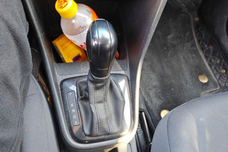 Used Volkswagen Santana 2015 Haval H6 1.6L Automatic Luxury Model