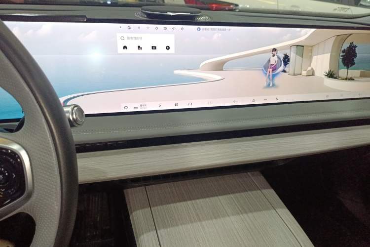 Used Geely Galaxy E8 2024 550 km Range Rear-Wheel-Drive PRO