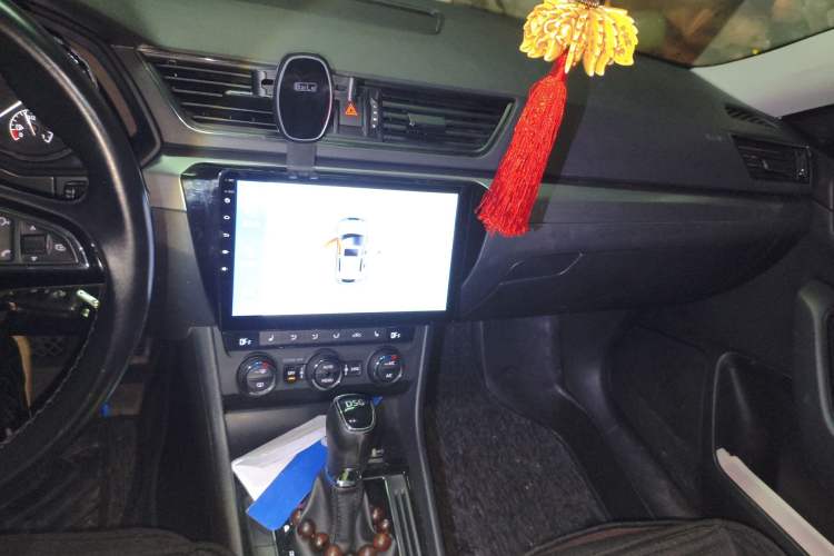 Used Skoda Superb 2016 TSI280 DSG Innovation Edition Audio And AC Panel