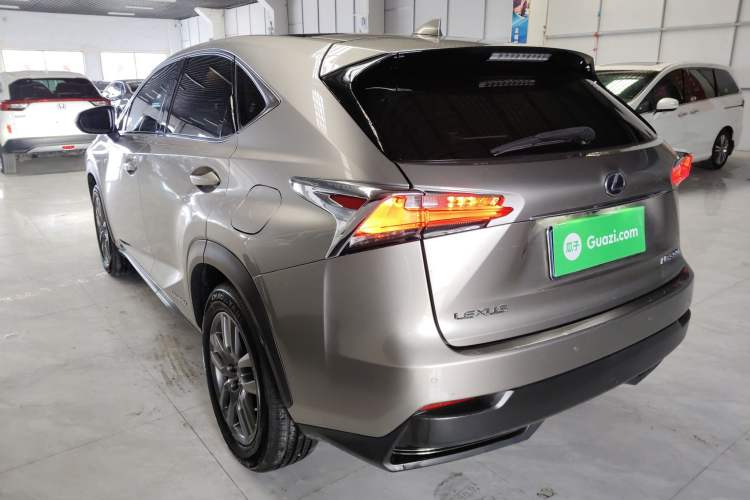 Used Lexus NX 2015 300h All-Wheel-Drive Fēngzhì Edition
