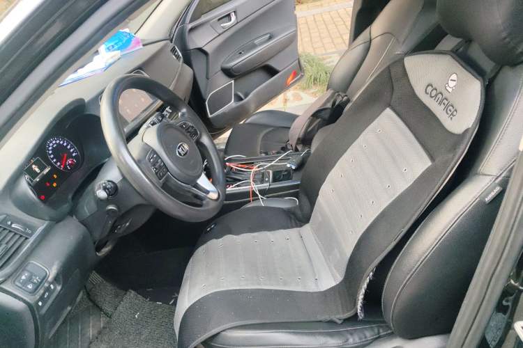 Used Kia K5 2016 2.0L Hybrid GLS
