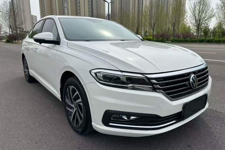 Used Volkswagen Lavida 2022 280TSI DSG Comfort Edition Front Right 45 Deg