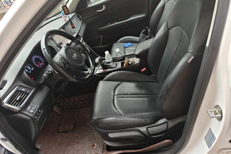 Used Kia K5 2016 1.6T Automatic LUX Left Front Seat