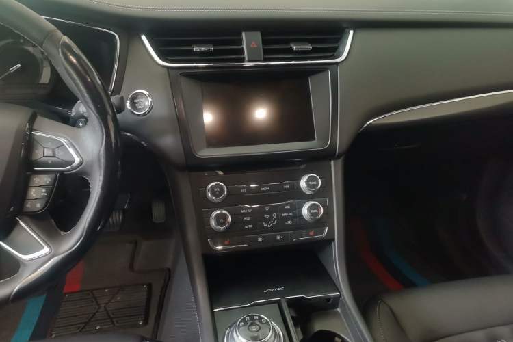 Used Ford Taurus 2017 EcoBoost 180 Luxury Model