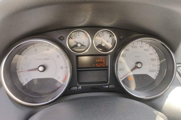 Used Peugeot 308 2014 Enjoy Edition Classic 1.6L Manual YouShang Model
