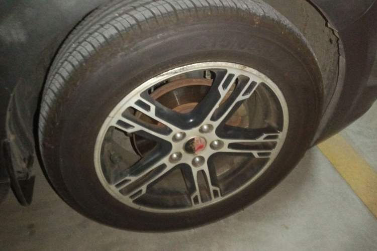 Used FORTHING Joyear SUV 2012 1.6L Luxury Model