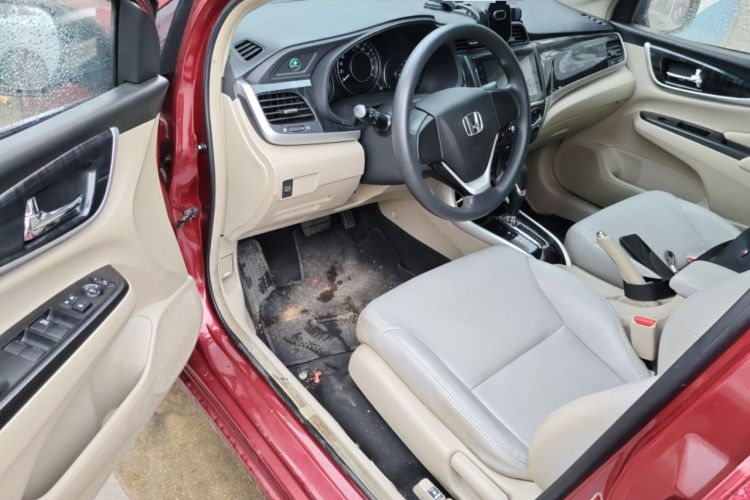 Used Honda Crider 2013 1.8L automatic comfort version Driver Seat