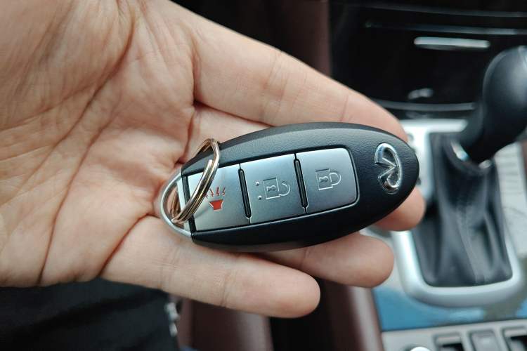 Used Infiniti QX50 2015 2.5L Enjoyment Edition Interior 1