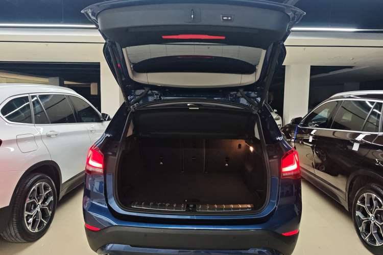 Used BMW X1 2021 sDrive25Li Leading Model Trunk