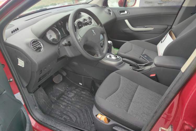 Used Peugeot 408 2011 1.6L Automatic Comfort Edition
