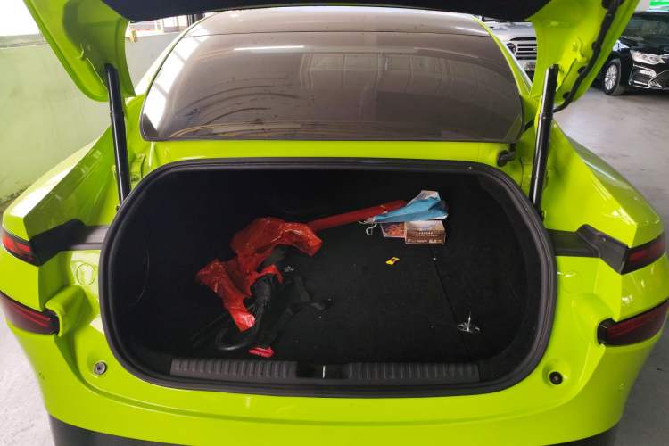 Used XPeng P7 2022 670E+ Pengyi Edition