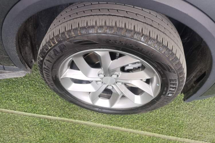 Used Lynk & Co 01 2023 2.0TD Two-Wheel Drive Asian Games Edition Right Front Wheel Hub