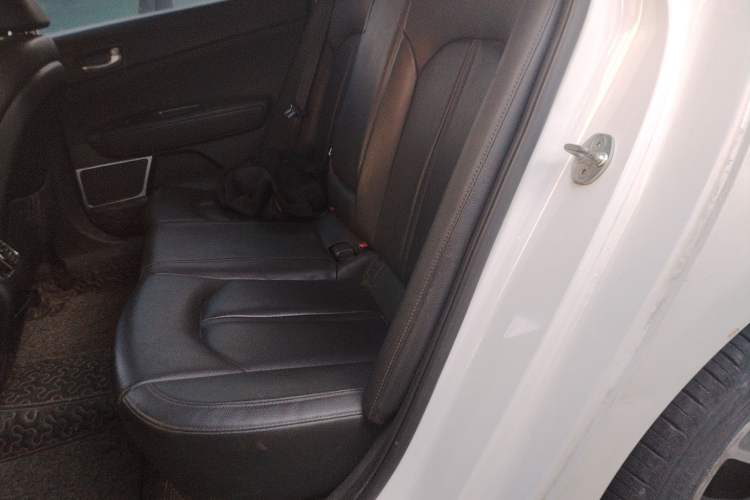 Used Kia K5 2017 2.0L Automatic 15th Anniversary Special Edition LUX
