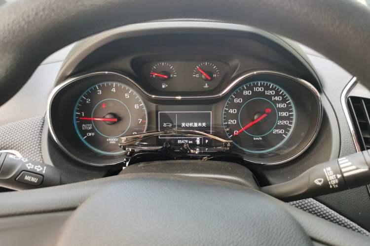 Used Chevrolet Cruze 2017 1.5L Automatic Pioneer Sunroof Edition