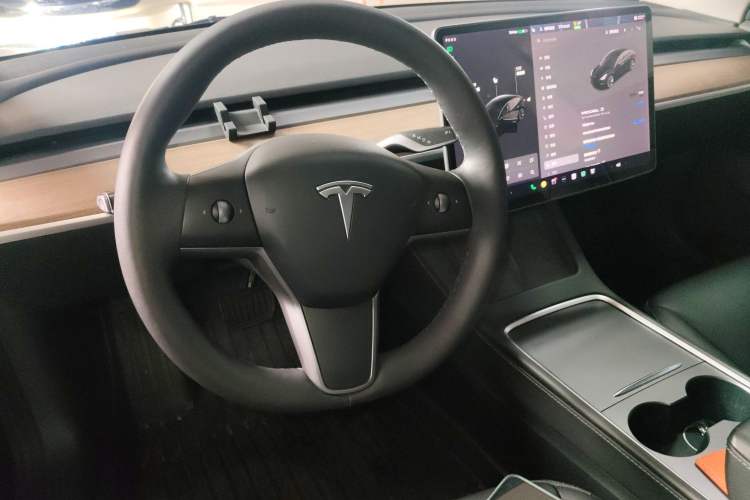 Used Tesla Model 3 2021 Standard Range Rear-Wheel Drive Upgraded Version 3D6 Steering Wheel