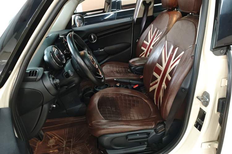 Used MINI 2019 1.5T ONE Five-Door Edition Left Front Seat