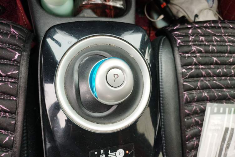 Used Venucia Leaf 2014 Navigation Version 6.6 KW
