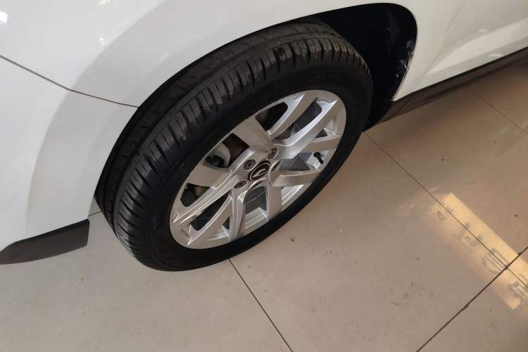 Used Jetta VS5 2023 280TSI Automatic Trend Edition
