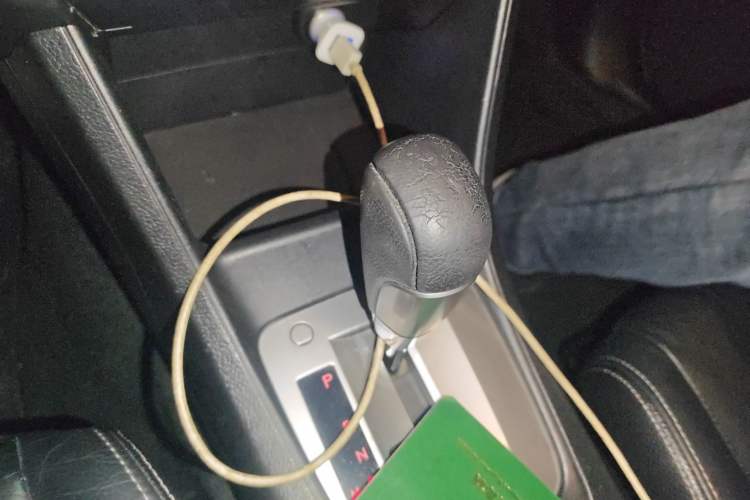 Used Subaru XV 2014 2.0i Luxury Navigation Edition Gear Lever