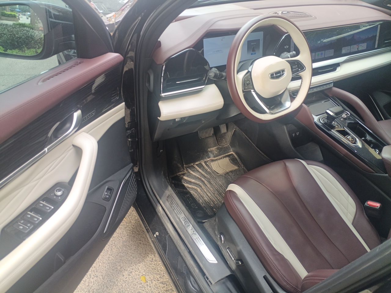 Geely Auto Monjaro L 2021 2.0TD DCT EVO Two-Wheel Drive Smart Luxury Version — снимка 16