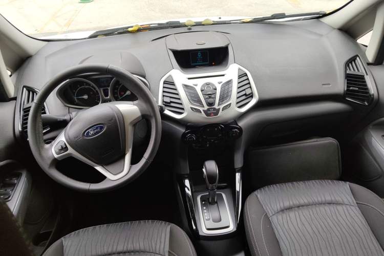 Used Ford EcoSport 2013 1.5L Automatic Prestige Model Center Console