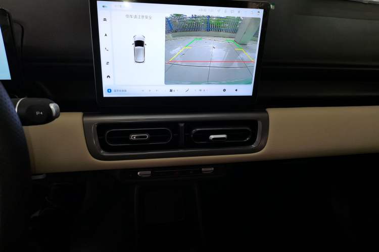 Used Wuling Bingo PLUS 2024 401 km Range 5-Seater Version Audio And AC Panel