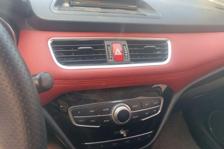 Used Haval H1 2016 Blue Label 1.5L Manual Luxury Model