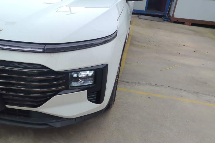 Used JETOUR X70 PLUS 2025 1.5T Elite Edition 7-Seater
