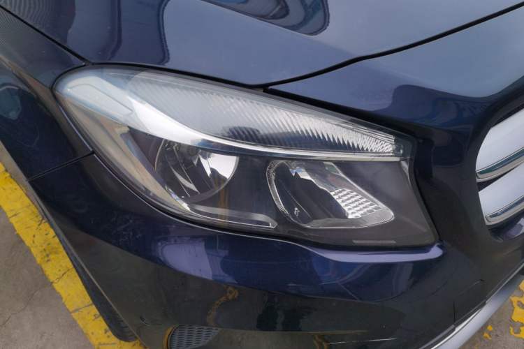 Used Mercedes-Benz GLA 2016 GLA 200 Sport Edition Right Front Headlight