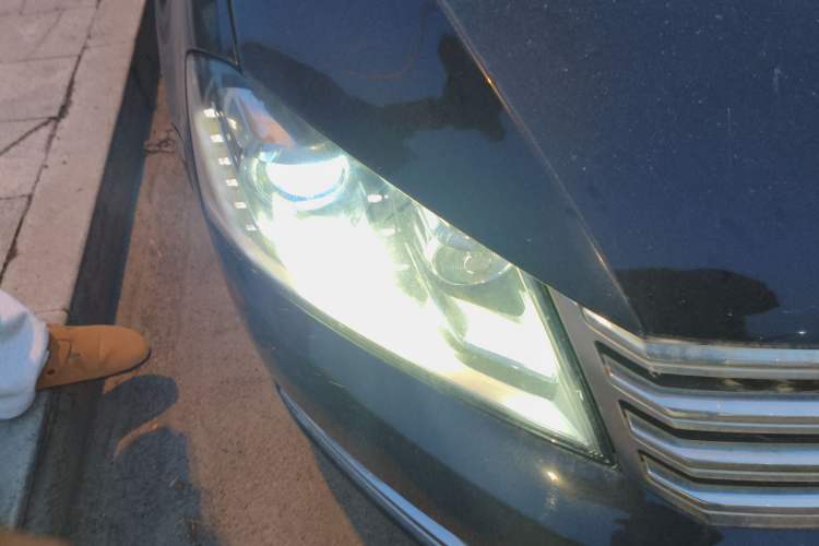 Used Volkswagen Magotan 2012 Facelift 1.8TSI Prestige Model
