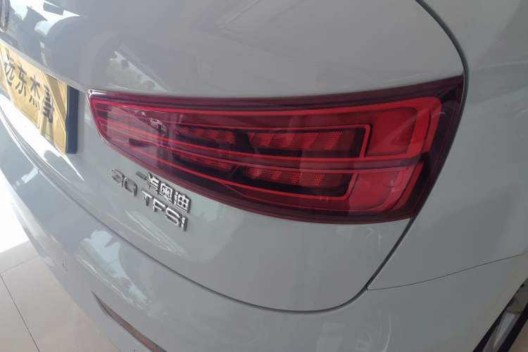 Used Audi Q3 2018 30th Anniversary Edition 30 TFSI Fashion Model Right Rear Taillight