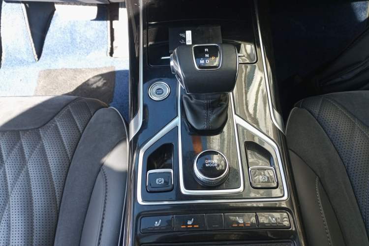 Used Hongqi HS5 2022 Revised Version 2.0T Smart Connect Flagship Edition