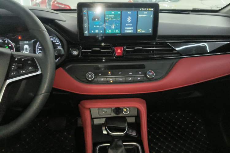 Used SOL X4 2021 1.5T CVT Mech Edition
