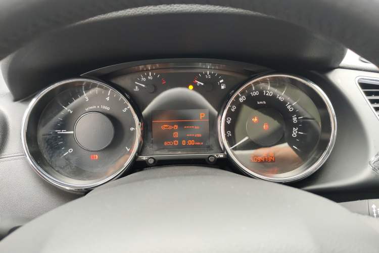 Used Peugeot 3008 2016 1.6THP Automatic Trend Edition Instrument Cluster