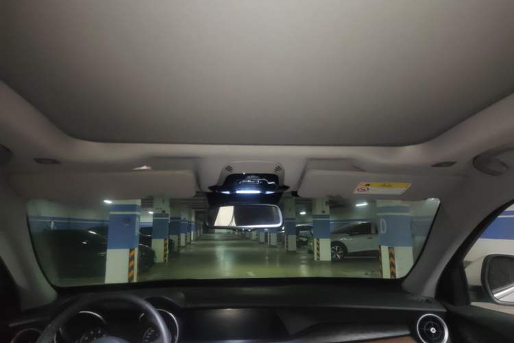 Used Alfa Romeo Stelvio 2017 2.0T 200HP Luxury Edition
