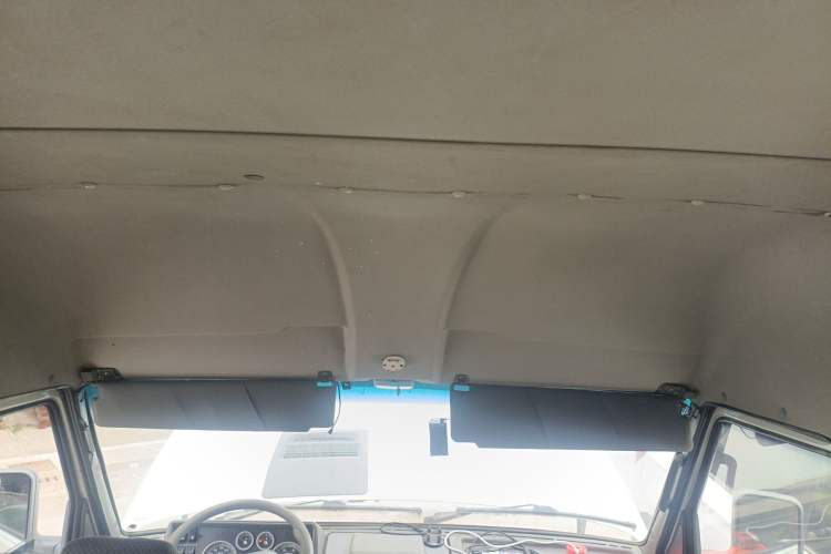 Used Iveco Daily 2014 2.5T-A35 NJ6484ACM47Z4 Headliner