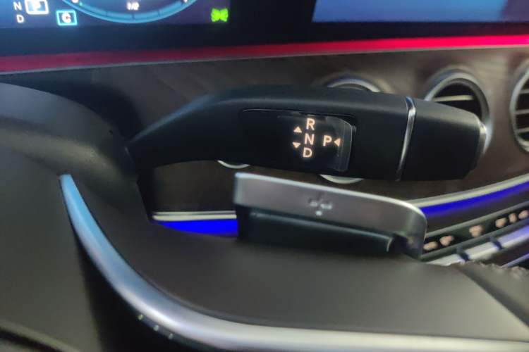 Used Mercedes-Benz E-Class New Energy 2022 Restyled E 350 e L Plug-in Hybrid Sedan