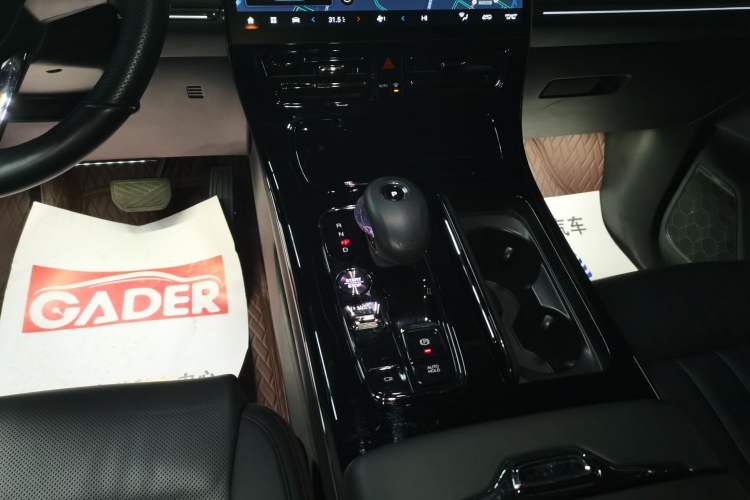 Used GAC Trumpchi M8 2023 Zongshi Series Dual-Motor Flagship Edition