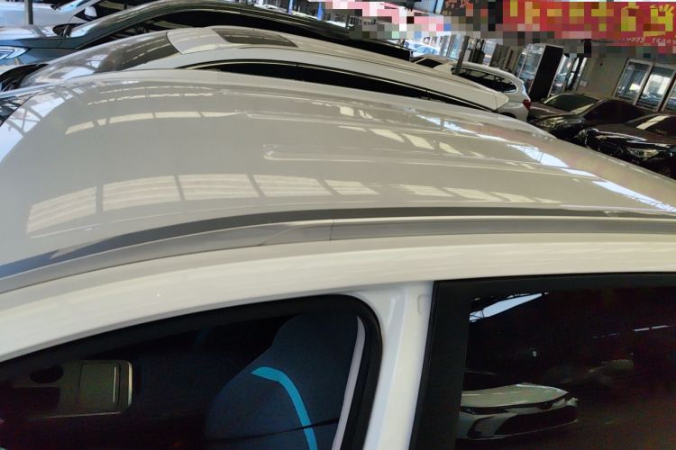 Used AION Y 2023 Plus 610 Enjoy Edition Roof