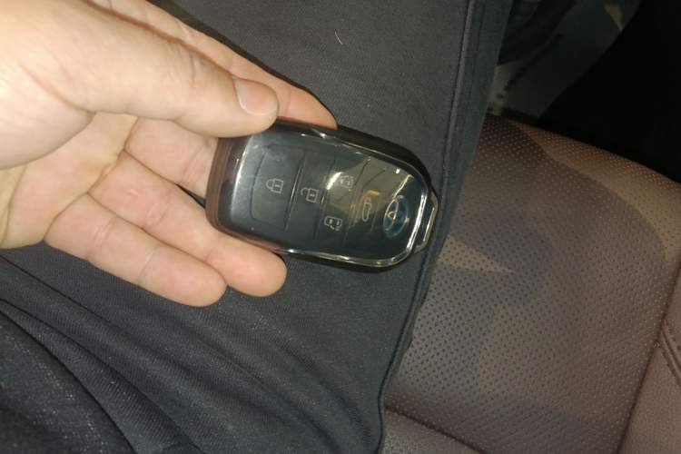 Used Toyota Granvia 2023 2.5L Hybrid Flagship VIP Edition Interior 1