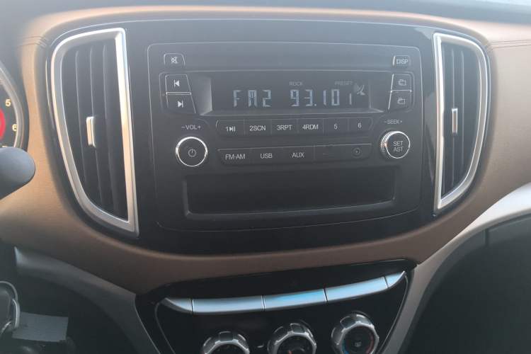 Used Jinbei F50 2017 1.6L Manual Comfort Model
