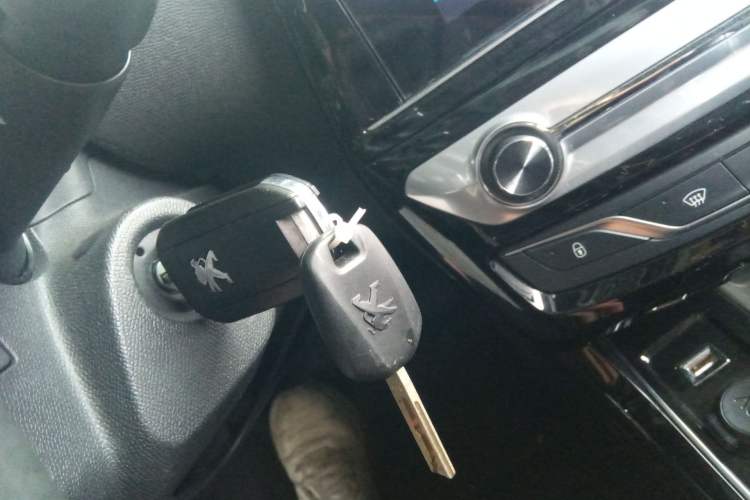 Used Peugeot 308 2018 1.6L Automatic Luxury Edition
