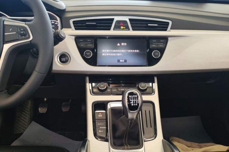 Used Geely Auto Emgrand X7 Sport 2018 2.0L Manual Two-Wheel Drive Zhiya Version