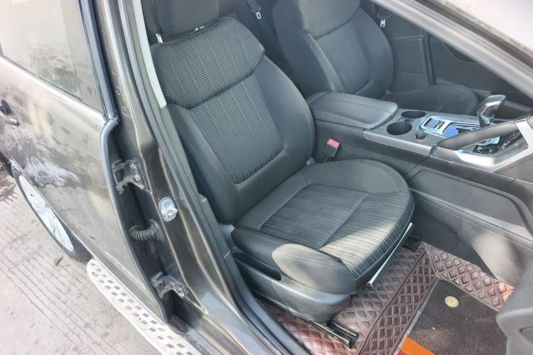 Used Peugeot 3008 2016 2.0L Automatic Classic Edition