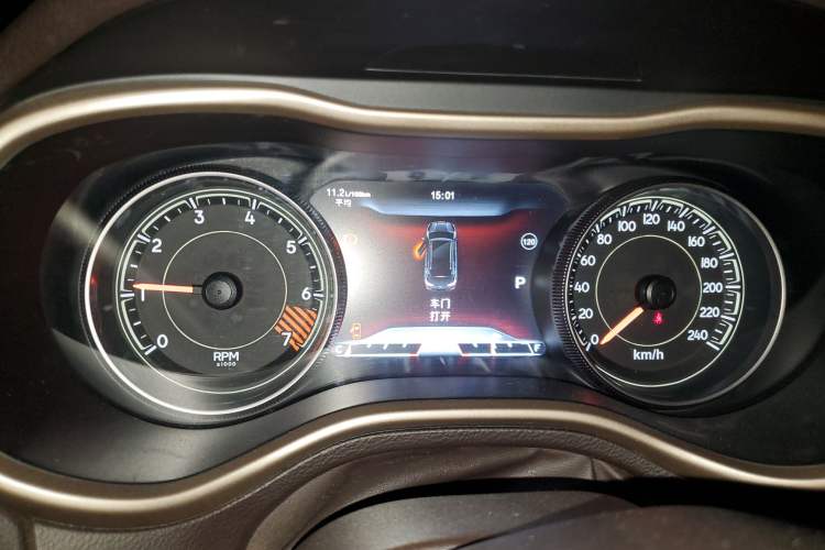 Used Jeep Cherokee 2014 2.4L Luxury Edition Instrument Cluster