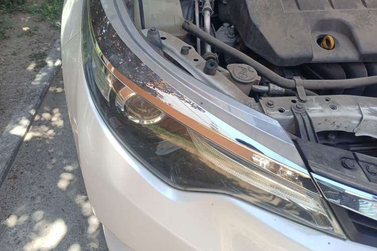 Used Toyota Levin 2016 1.6G CVT Elite Edition Right Front Headlight