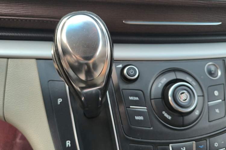 Used Buick GL8 2017 25S Comfort Version China V Standard
