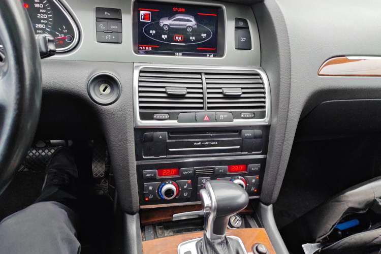 Used Audi Q7 2014 40 TFSI off-road version