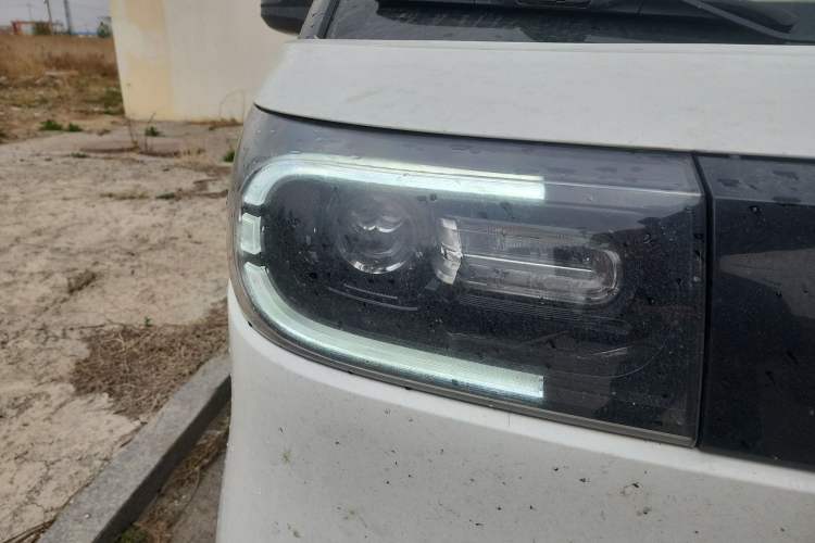 Used SAIC MAXUS Dana V1 2024 V1 Long Wheelbase High Roof (51 kWh)
